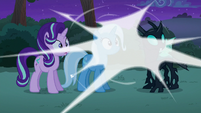 Discord's magic around Starlight, Trixie, and Thorax S6E25