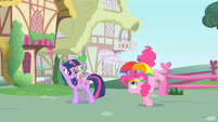 Pinkie Pie's tail starts twitching S1E15