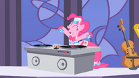 Pinkie Pie DJ S01E26