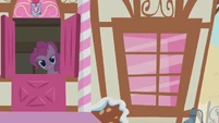 Pinkie Pie beckoning Twilight S1E9