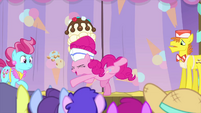 Pinkie Pie tossing more crumbles MLPS5
