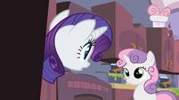 Rarity looking at Sweetie Belle S2E05
