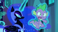 Spike gets levitated by Nightmare Moon S5E26