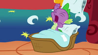 Spike waking up in basket S2E20