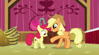 Applejack makes a deal with Apple Bloom S9E10