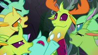 Changelings yelling at Thorax S7E17