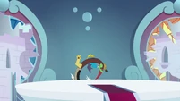 Discord dives behind throne platform S9E24.png (882 KB) Discord dives behind throne platform S9E24