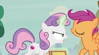 Sweetie Belle "it was a long ride!" S7E8.png (803 KB)