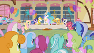 1000px-Celestia thanking everyone for the meal