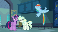 Rainbow happily hovering in the air S6E24