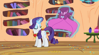 Rarity showing cape S2E10