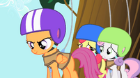 Scootaloo is determined, but Apple Bloom and Sweetie Belle are worried.