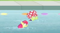 Apple Bloom and Granny swimming in pool S4E20