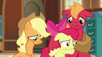 Apple siblings saddened by their parents' story S7E13