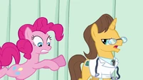Pinkie Pie falling S02E16