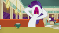 Rarity "Glow-in-the-dark..." S6E9