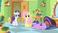 Twilight struggling to keep secrets S01E20