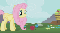 Parasprite smelling apple S1E10