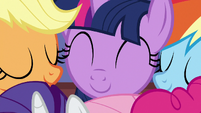 Twilight smiling in her friends' group hug S7E14