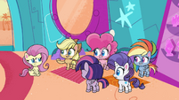 Fluttershy reunites with her friends PLS1E12b