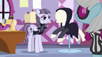 Inky Rose appears S7E9