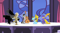 Orchestra begins to play Pony Pokey song S1E26