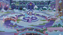 Twilight, Dash, and Spike in snowy fountain square S8E16