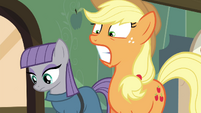 Applejack shocked S4E18