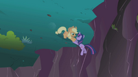 Applejack slides down to Twilight S1E02