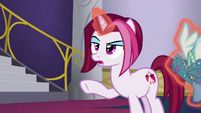 Fashionable Pony being overcritical S5E14