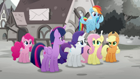 Mane Six confused by the Hoofingtons MLPRR