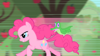 Pinkie Pie running S1E25