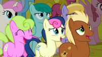 Ponies intimidated by Iron Will S2E19