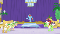 Rainbow Dash suggests grannies take a nap S8E5