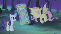 Rarity levitating mirror S4E07