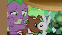 Spike apologizes to all the pets S03E11