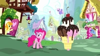 Oh, hi, ponies, care for a scoop from a cone?