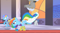 Rainbow kicks S1E26