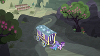 Starlight and Trixie leaving Our Town S6E25
