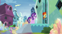 Sunburst "good to see you" S6E1