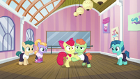Apple Bloom and dancing colt tango S6E4