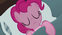 Pinkie Pie sleeping in her own bed S8E3