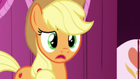 Applejack "no idea what you're talkin' about" S7E9