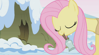 Fluttershy ringing a bell S1E11