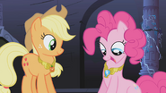 Pinkie Pie look at mine! S1E2