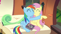 Rainbow Dash hugging Fluttershy S4E22
