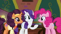 Rarity "Zesty rates a restaurant on" S6E12