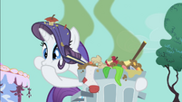 Rarity has to wash her hair to avoid Pinkie's party.