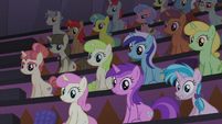 Twilight Sparkle's audience right side S5E25