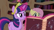 201px-Twilight opens Star Swirl's book S03E13